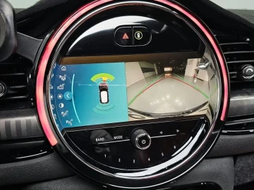 2022 Mini Clubman с пробегом 37 670 км