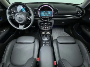 2023 Mini Clubman с пробегом 40 279 км