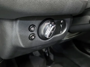 2023 Mini Clubman с пробегом 40 279 км
