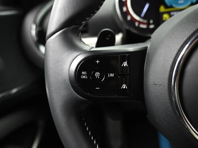 2023 Mini Clubman с пробегом 35 723 км