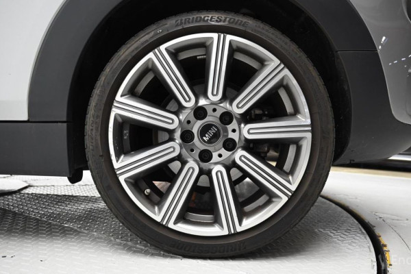 2023 Mini Clubman с пробегом 26 522 км