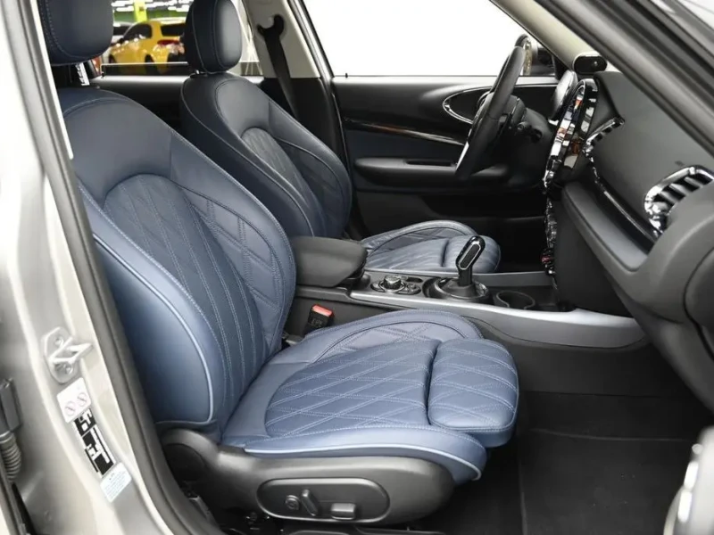 2023 Mini Clubman с пробегом 26 522 км