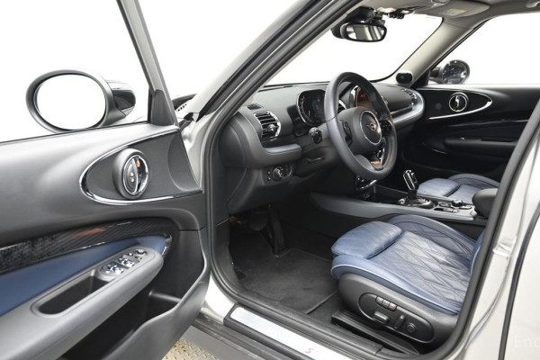 2023 Mini Clubman с пробегом 26 522 км