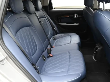 2023 Mini Clubman с пробегом 26 522 км