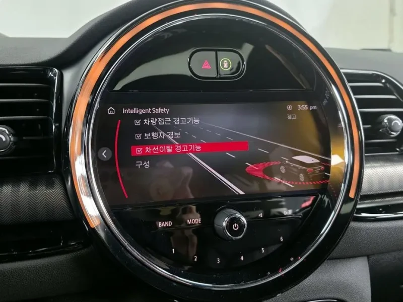 2022 Mini Clubman с пробегом 27 612 км