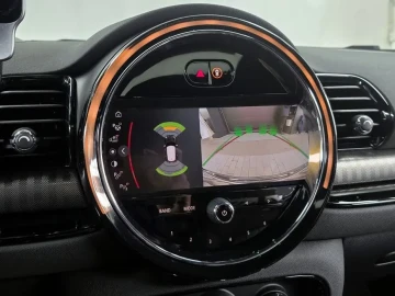 2022 Mini Clubman с пробегом 27 612 км