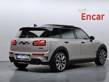 2022 Mini Clubman с пробегом 16 126 км