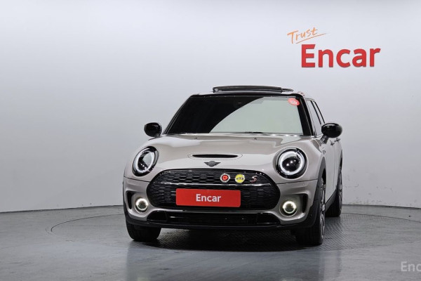 2022 Mini Clubman с пробегом 16 126 км