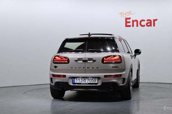 2022 Mini Clubman с пробегом 16 126 км