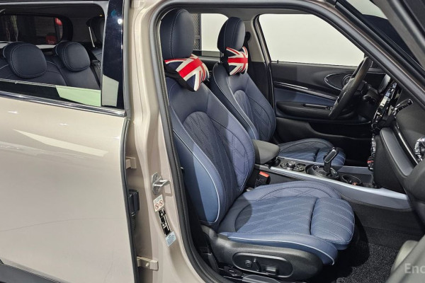 2022 Mini Clubman с пробегом 16 126 км