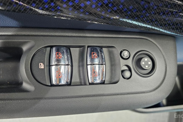 2022 Mini Clubman с пробегом 16 126 км