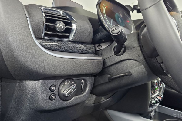 2022 Mini Clubman с пробегом 16 126 км