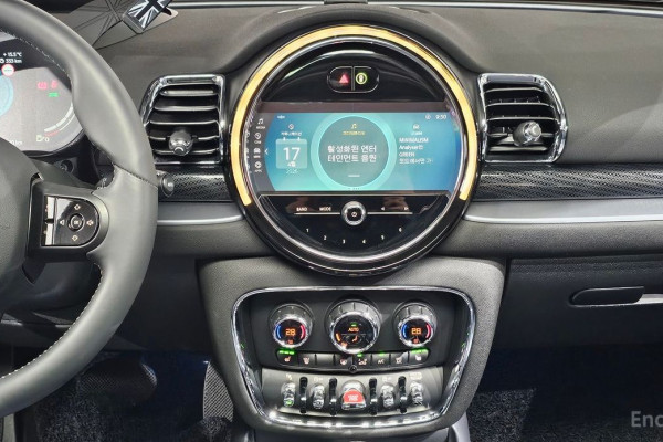 2022 Mini Clubman с пробегом 16 126 км