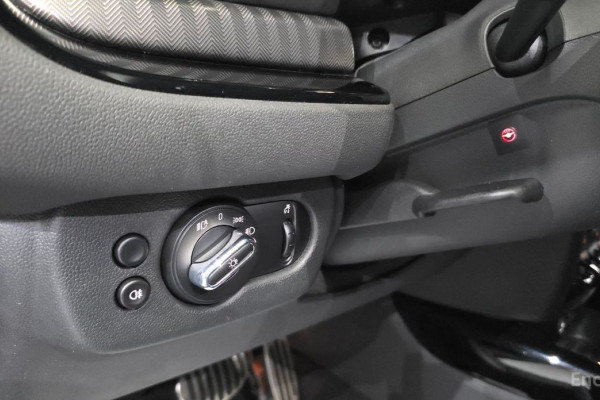 2023 Mini Clubman с пробегом 44 472 км