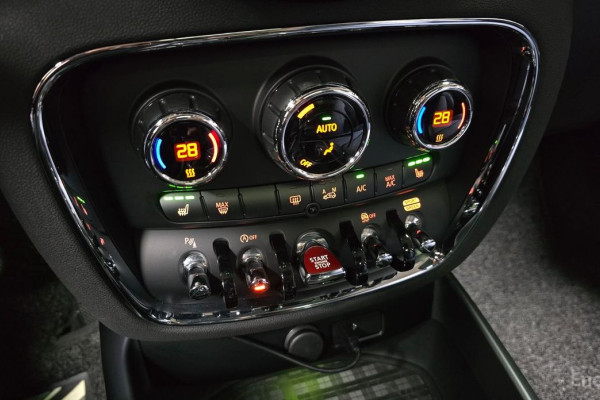 2022 Mini Clubman с пробегом 48 106 км