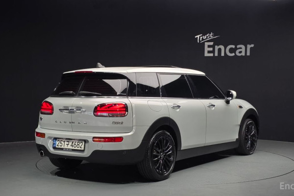 2022 Mini Clubman с пробегом 53 327 км
