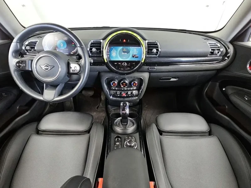 2023 Mini Clubman с пробегом 44 145 км