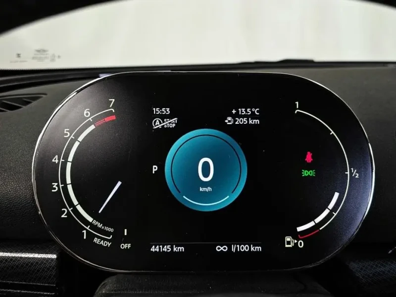 2023 Mini Clubman с пробегом 44 145 км