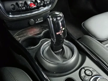 2023 Mini Clubman с пробегом 44 145 км