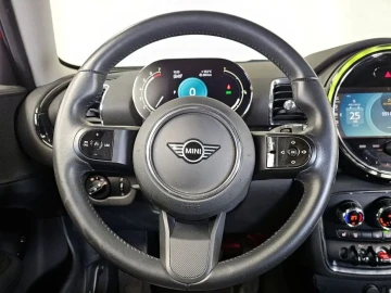 2023 Mini Clubman с пробегом 44 145 км