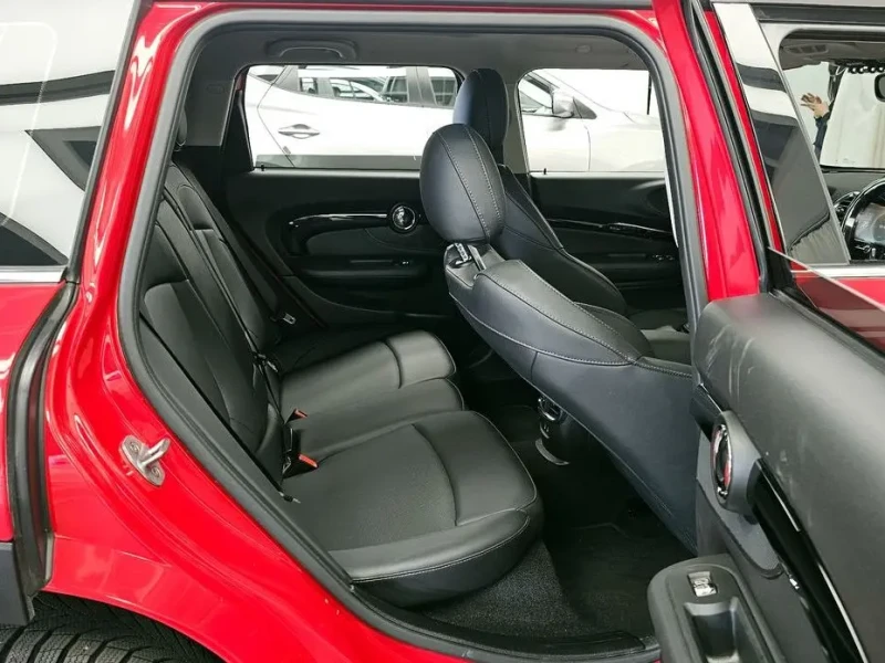 2023 Mini Clubman с пробегом 44 145 км