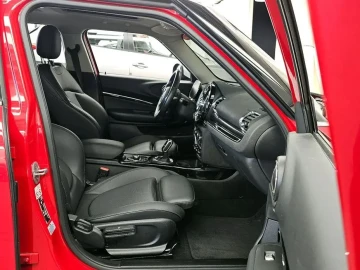 2023 Mini Clubman с пробегом 44 145 км