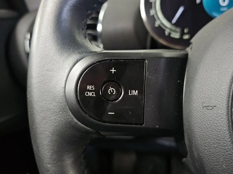 2023 Mini Clubman с пробегом 44 145 км