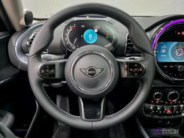 2022 Mini Clubman с пробегом 26 700 км