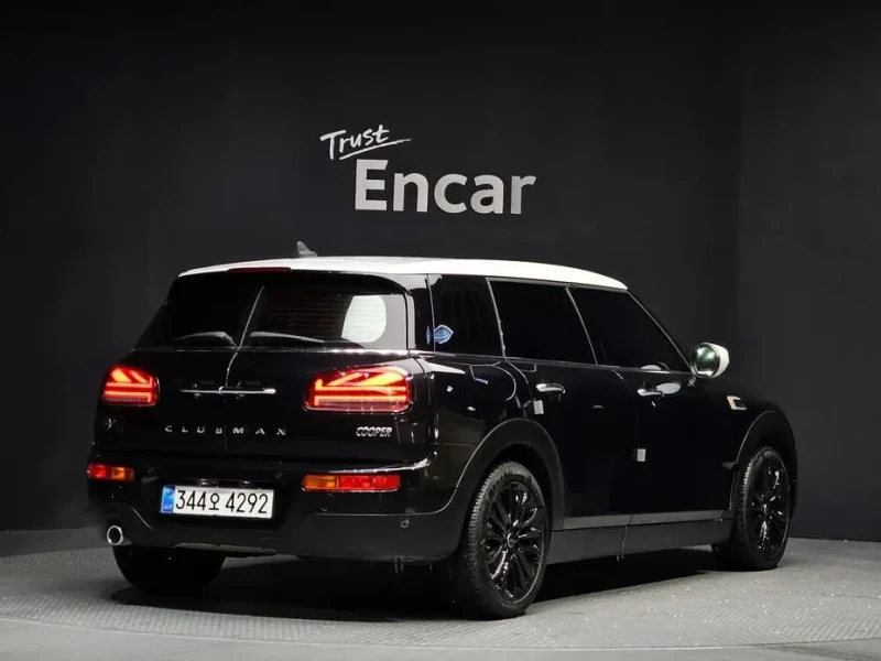 2022 Mini Clubman с пробегом 31 204 км