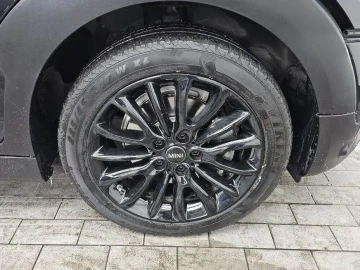2022 Mini Clubman с пробегом 31 204 км