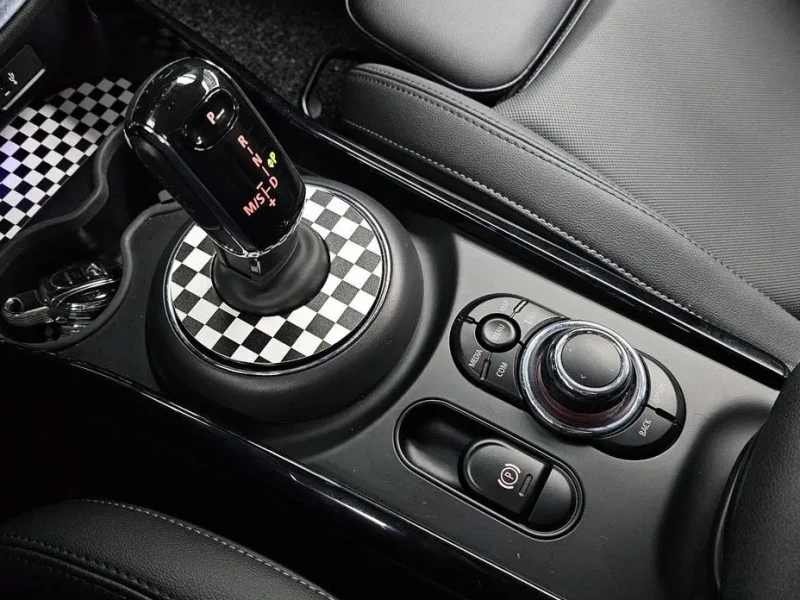 2022 Mini Clubman с пробегом 31 204 км