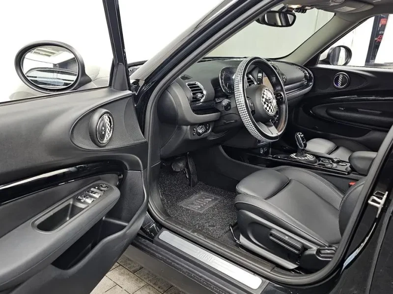 2022 Mini Clubman с пробегом 31 204 км