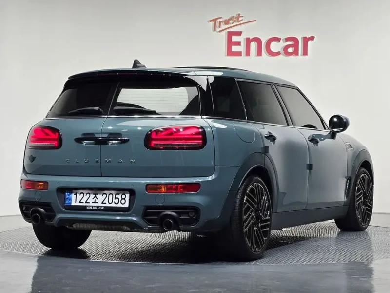 2022 Mini Clubman с пробегом 44 169 км