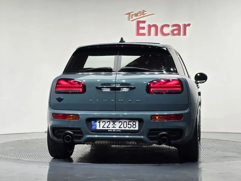 2022 Mini Clubman с пробегом 44 169 км