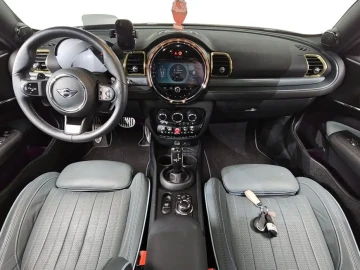 2022 Mini Clubman с пробегом 44 169 км