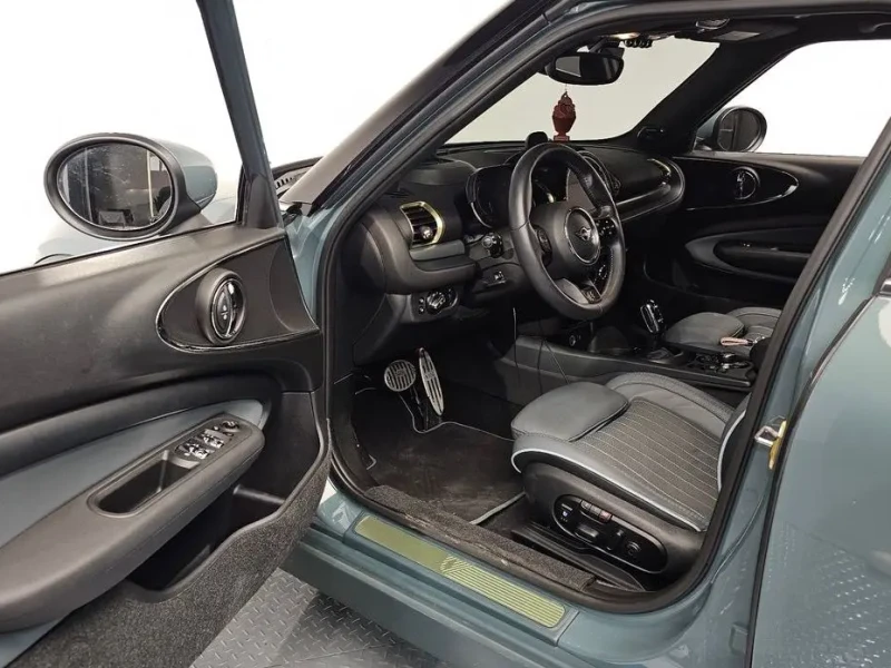 2022 Mini Clubman с пробегом 44 169 км
