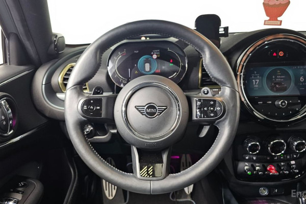 2022 Mini Clubman с пробегом 44 169 км