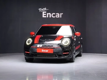 2023 Mini Clubman с пробегом 65 498 км