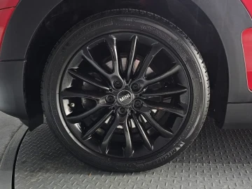 2023 Mini Clubman с пробегом 65 556 км