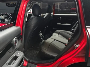 2023 Mini Clubman с пробегом 65 556 км