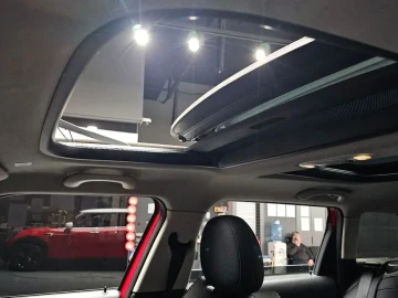 2023 Mini Clubman с пробегом 65 556 км