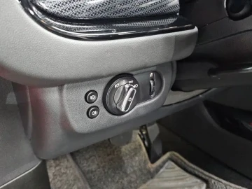 2023 Mini Clubman с пробегом 65 556 км