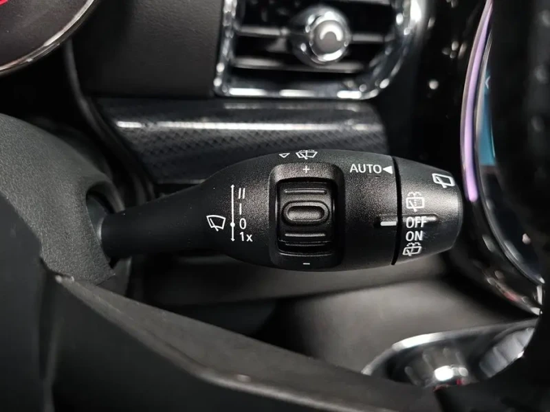 2023 Mini Clubman с пробегом 65 556 км