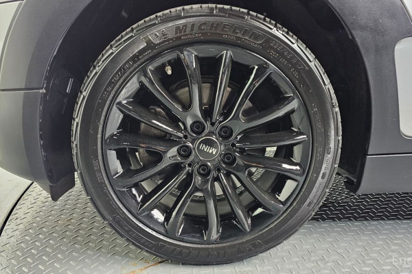 2023 Mini Clubman с пробегом 39 080 км