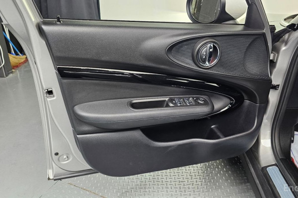 2023 Mini Clubman с пробегом 39 080 км