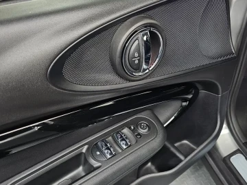 2023 Mini Clubman с пробегом 39 080 км