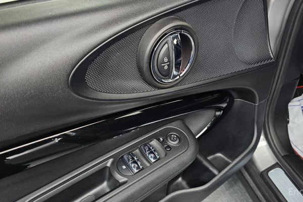 2023 Mini Clubman с пробегом 39 080 км