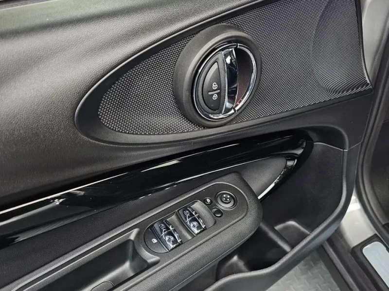 2023 Mini Clubman с пробегом 39 080 км