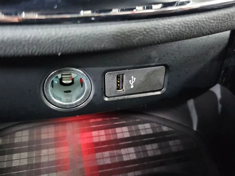 2023 Mini Clubman с пробегом 39 080 км