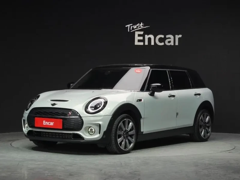 2022 Mini Clubman с пробегом 24 073 км